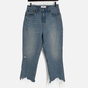 Abercrombie + Fitch Ultra High Rise Curve Love Fringed Hem Jeans NWOT Size 30/10